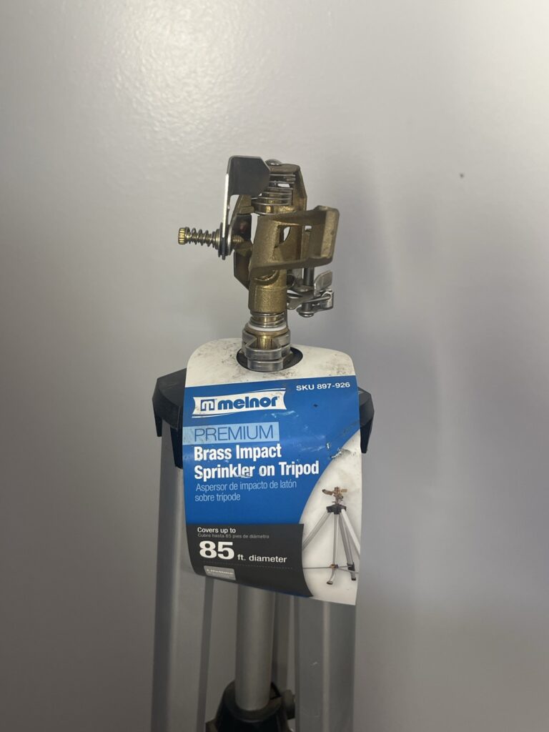 Melnor 897-926 Metal Tripod Sprinkler – Adjustable Up to 48" - Image 2